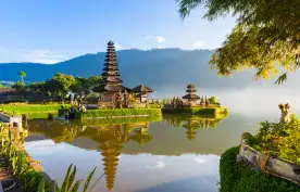 Ulun Danu Bratan Temple at sunrise in Bali, Indonesia