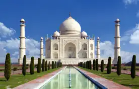 Taj mahal on a bright day in Agra, India