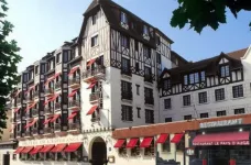 Exterior of Grand Hotel de l'Esperance, Normandy, France