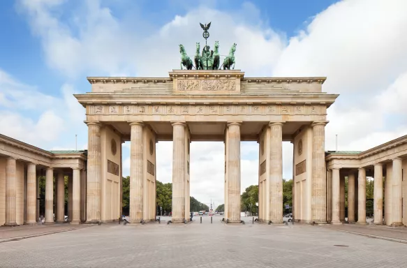 Brandenburg Gate during daylight in Berlin, Germany