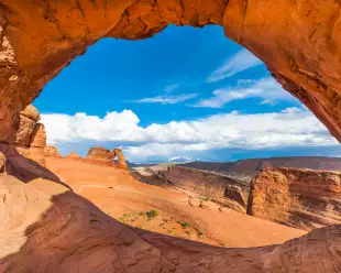 Delicate Arch, a natural rock formation at Arches National Park, Utah
