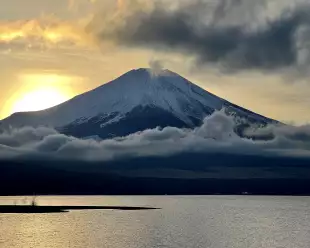 Stunning view of Mount Fuji and Lake Kawaguchi at sunset in Japan