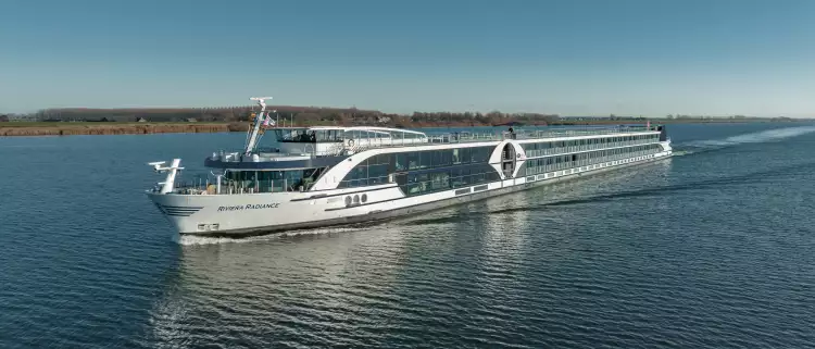 Riviera Radiance exterior